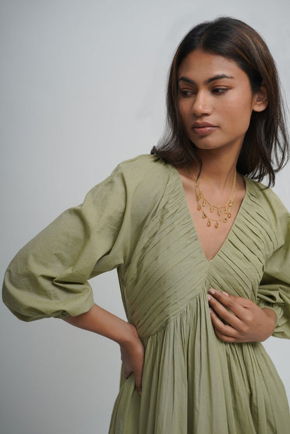 Organic cotton pleated maxi dress, green layered dress, boho tunic with pockets, comfortable and loose fit, plus size